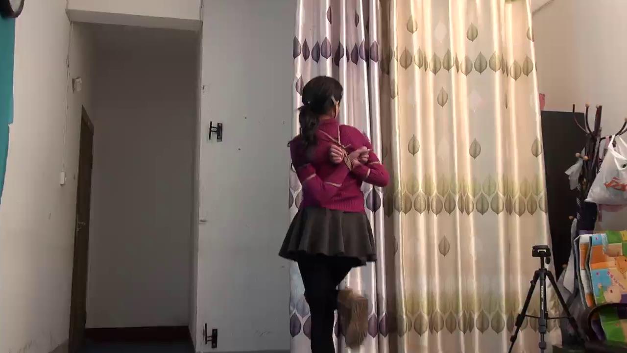 小甜和安雁的舞蹈秀[00-04-39][20250410-070551560].jpg