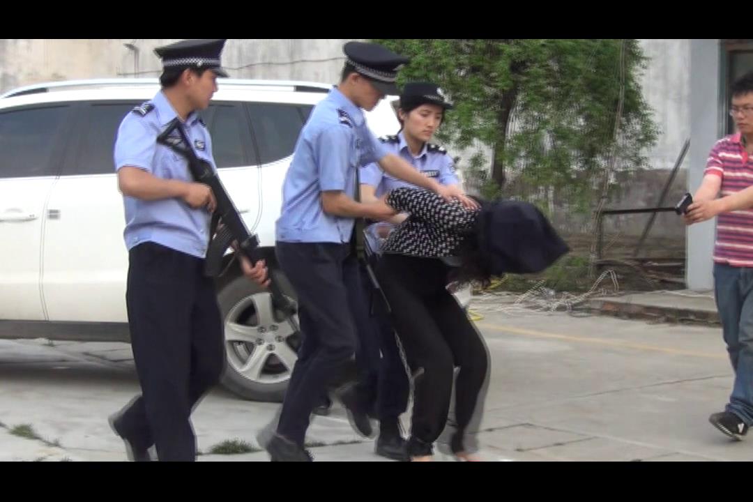 MJ影视 毒枭寒苗 定拍[00-03-22][20250515-203217954].jpg