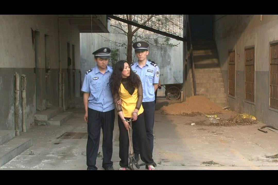 MJ影视 毒枭寒苗 定拍[00-32-53][20250515-203307699].jpg