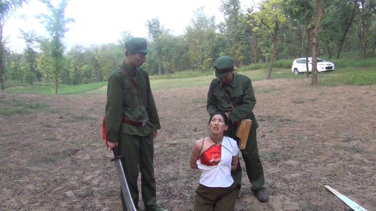 MJ影视 妖女峰女匪 苗琼[00-38-37][20250518-143534396].jpg