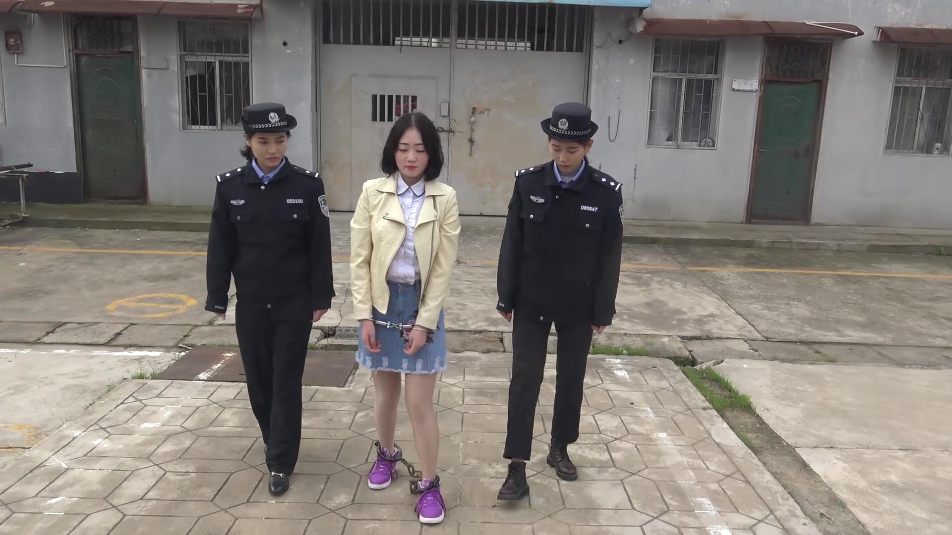 梨花雨 走向深渊 女犯蔡雯 原版[00-02-14][20250608-103321883].jpg