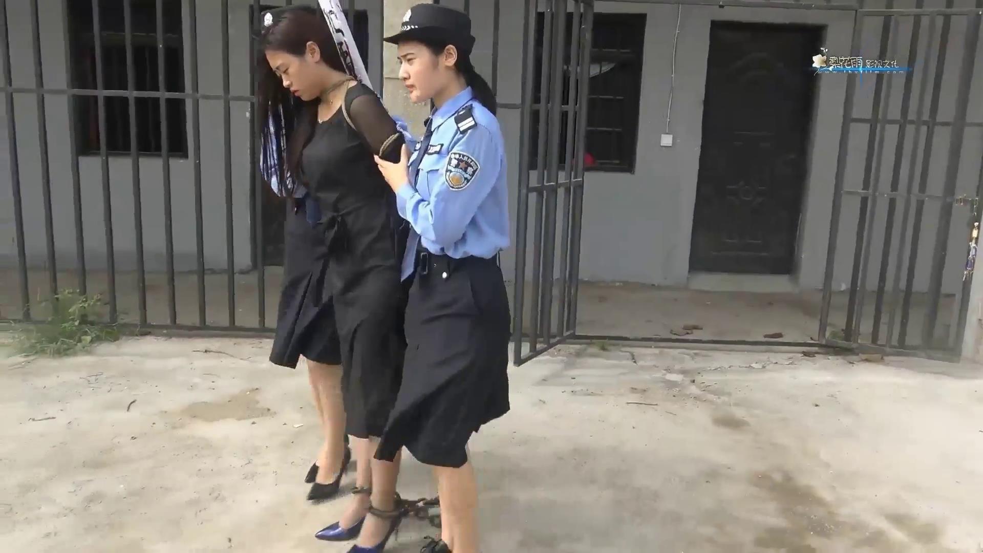 梨花雨 纵火犯 雷佳宁[00-44-11][20250608-135703791].jpg