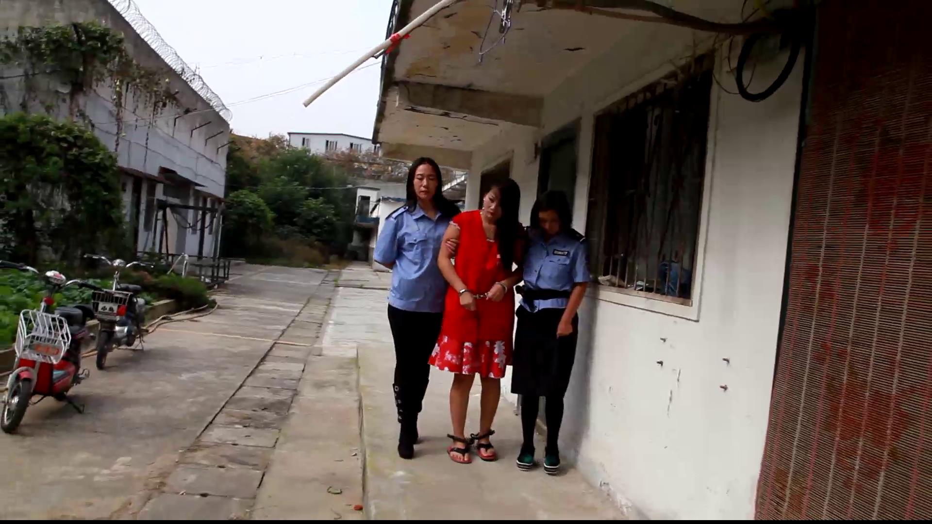 梨花雨 贩毒杀人案 女犯宋艳爽 凋零的罂粟花系列[00-18-09][20250612-131516864].jpg