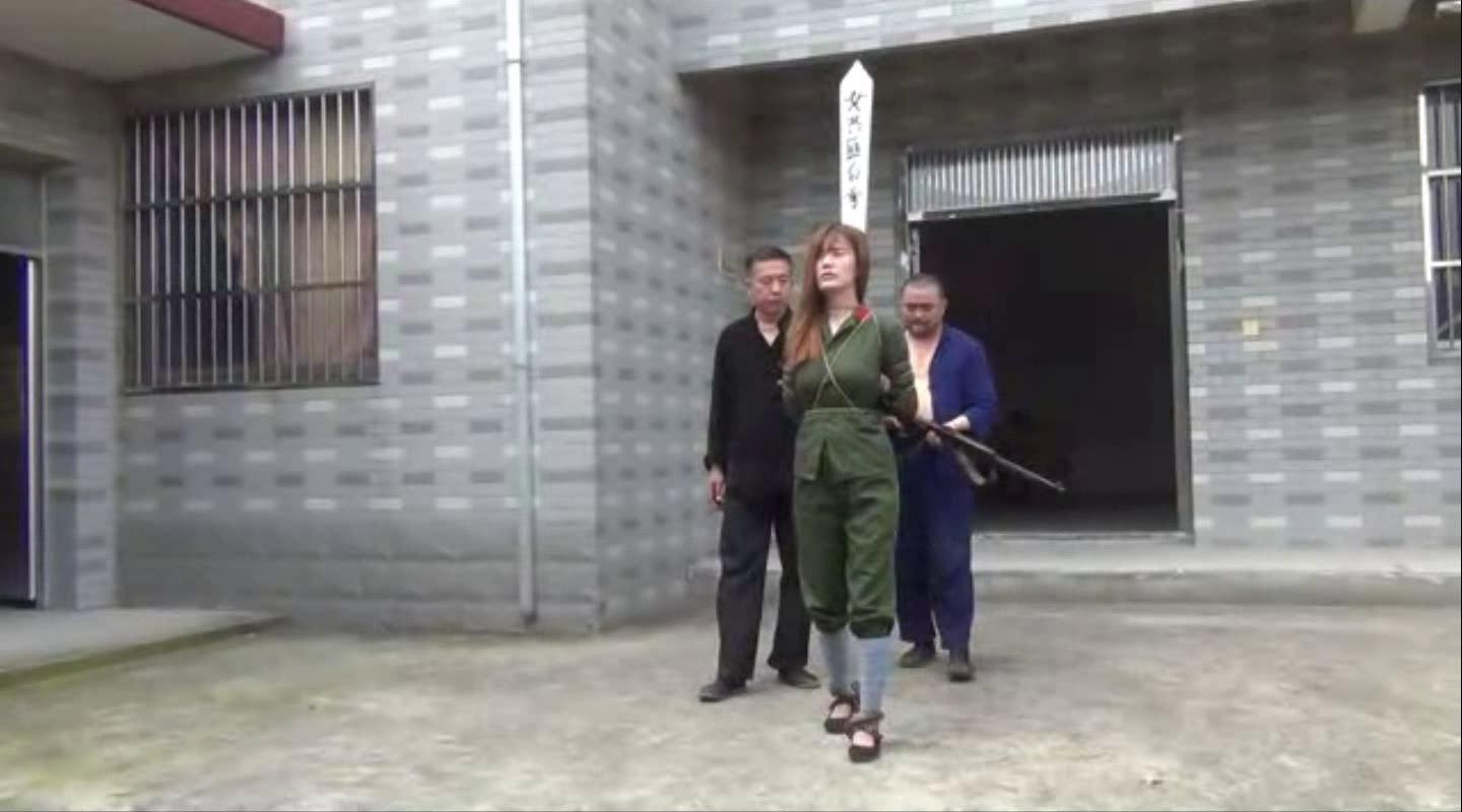 新胭脂扣 钢铁战士 新宁[00-22-34][20251029-195626781].jpg