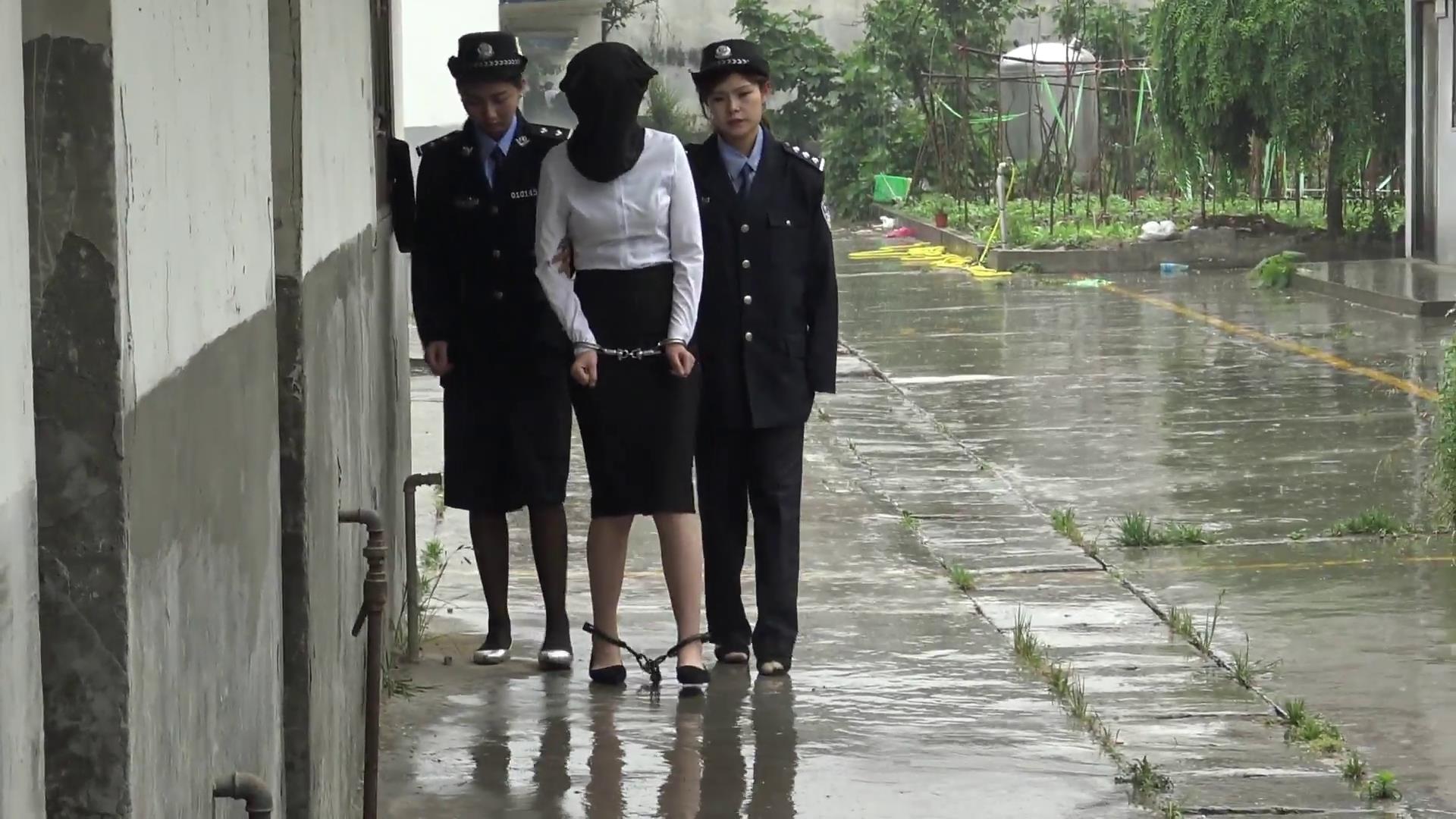 梨花雨 女间谍章姻伏法记 精彩女囚[00-00-03][20251109-201253875].jpg